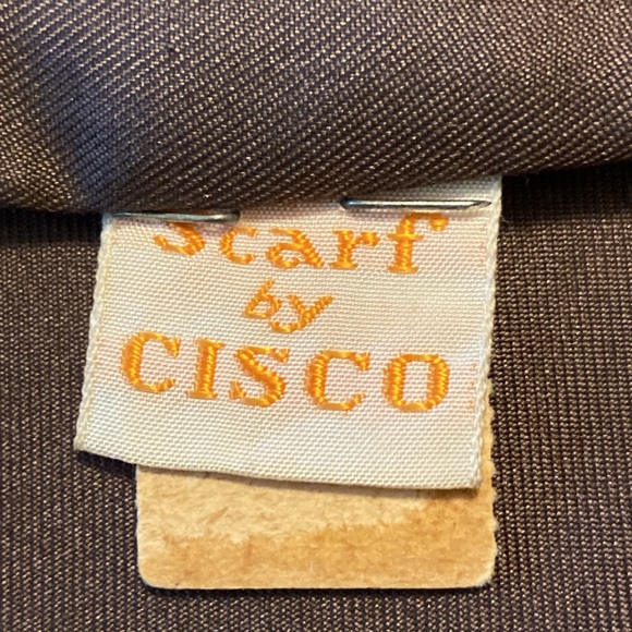 Vintage Scarf by CISCO 100% Silk Brown With Red Design Tassles Reversable NWT - Picture 3 of 8